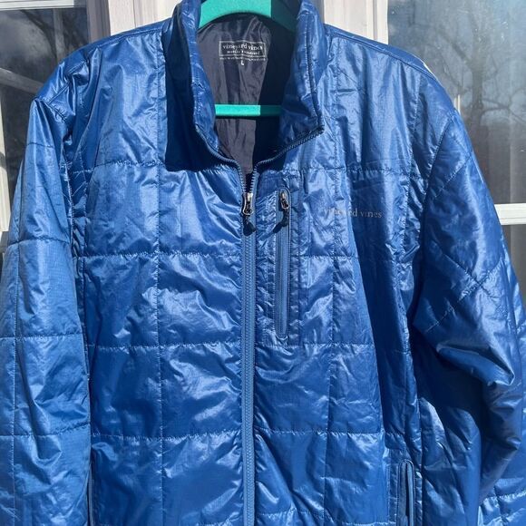 Vineyard Vines Lightweight Quilted Puffer Coat - Picture 2 of 9